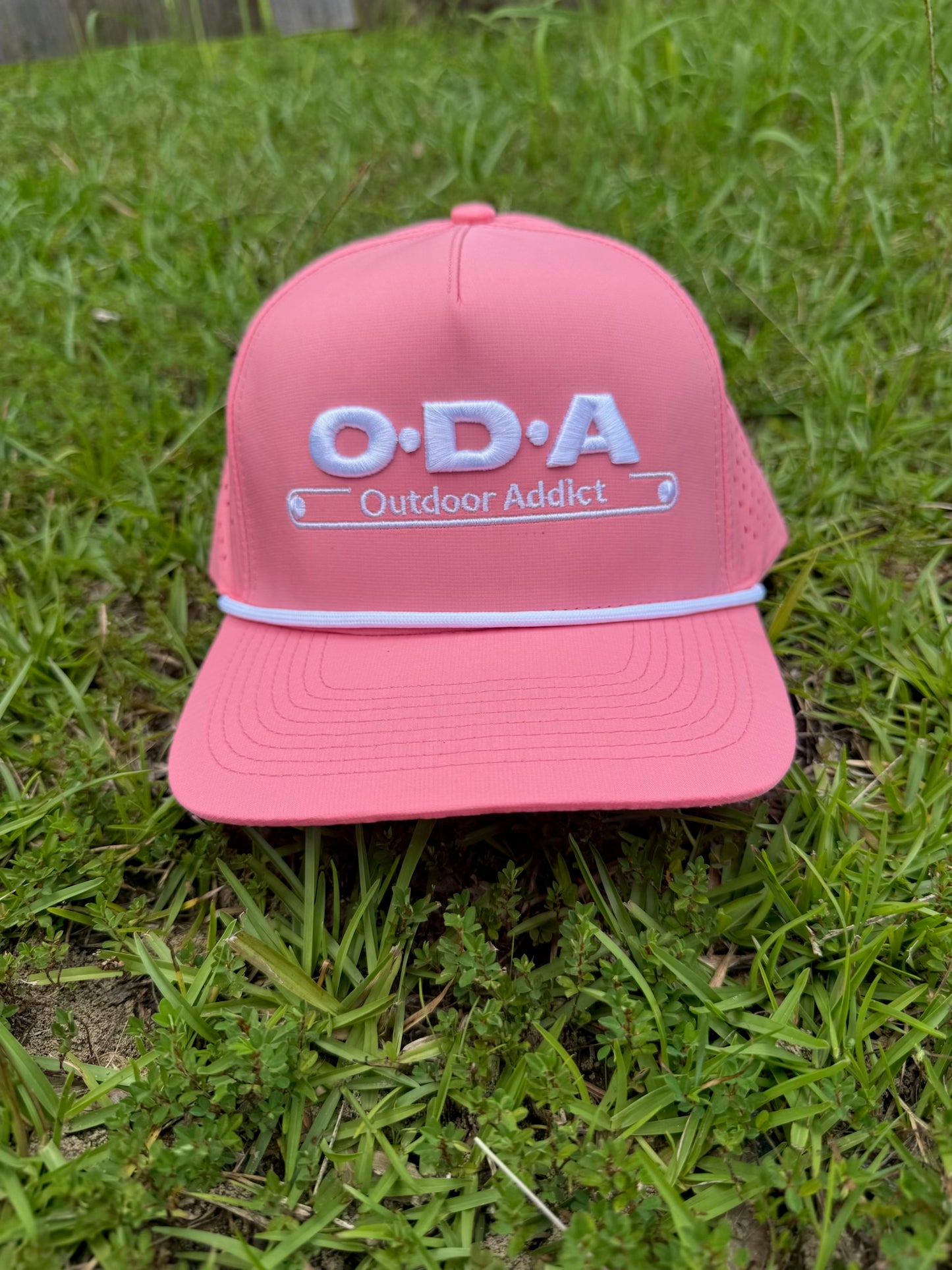 ODA Classic Rope Hat - Pink and White