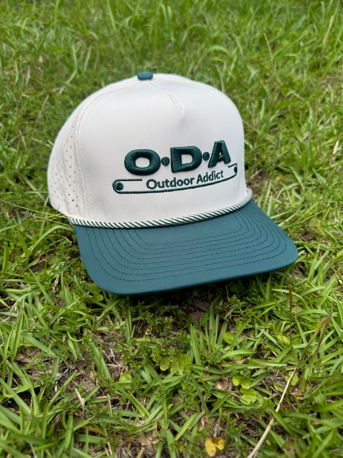 ODA Classic Rope Hat - Hunter green and White